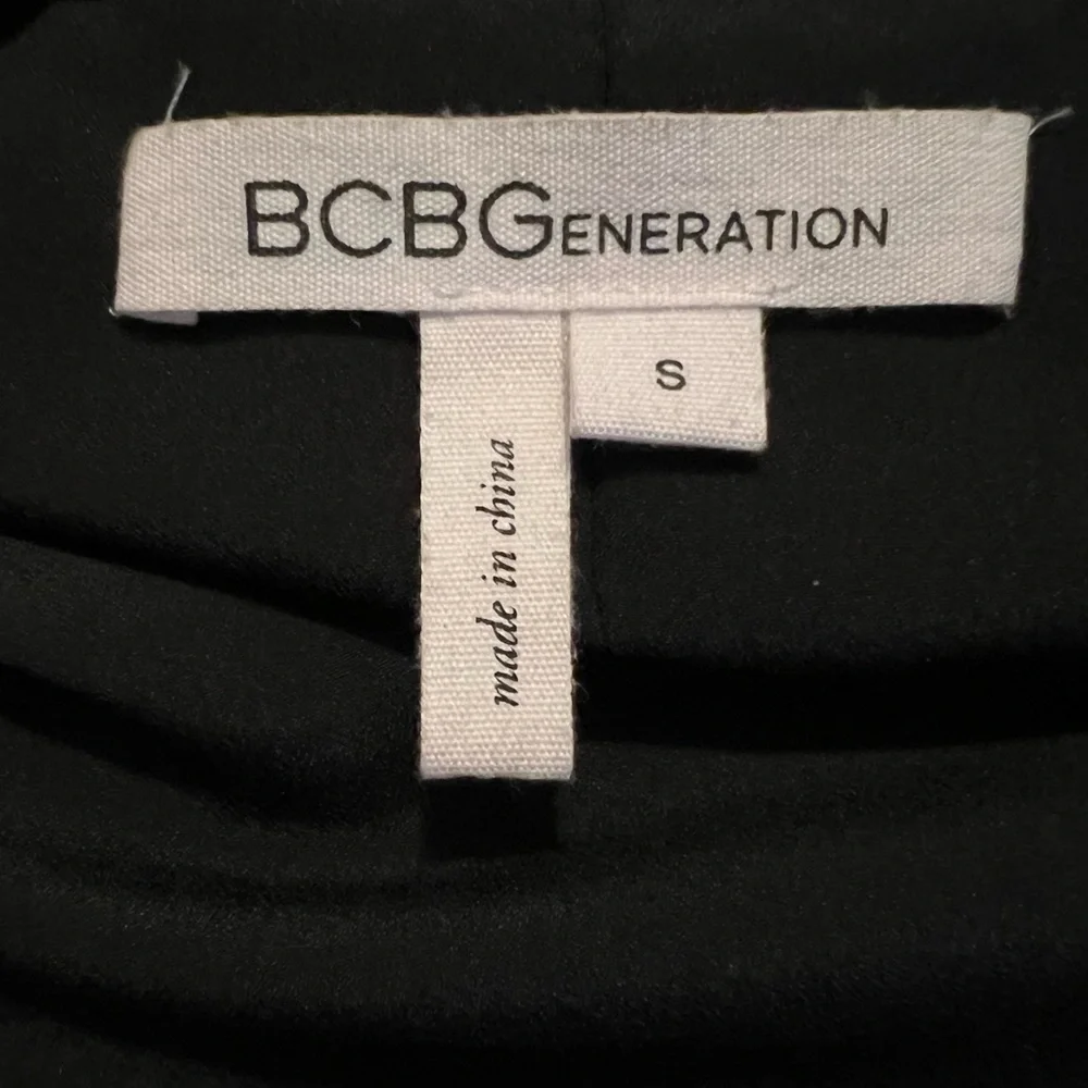 ⭐️BCBGeneration Dress - Picture 6 of 8